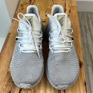 Adidas Alphabounce Men’s Size 11